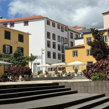 Se Urban 21 * Funchal (Madeira)